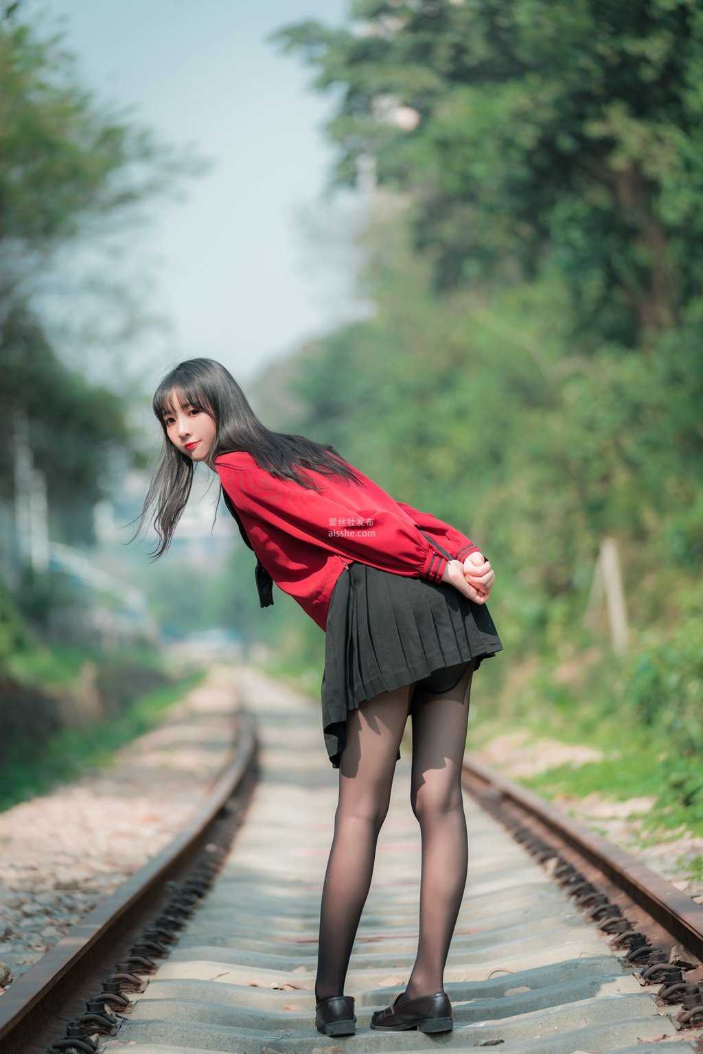 网紅Coser@西瓜 – 铁轨