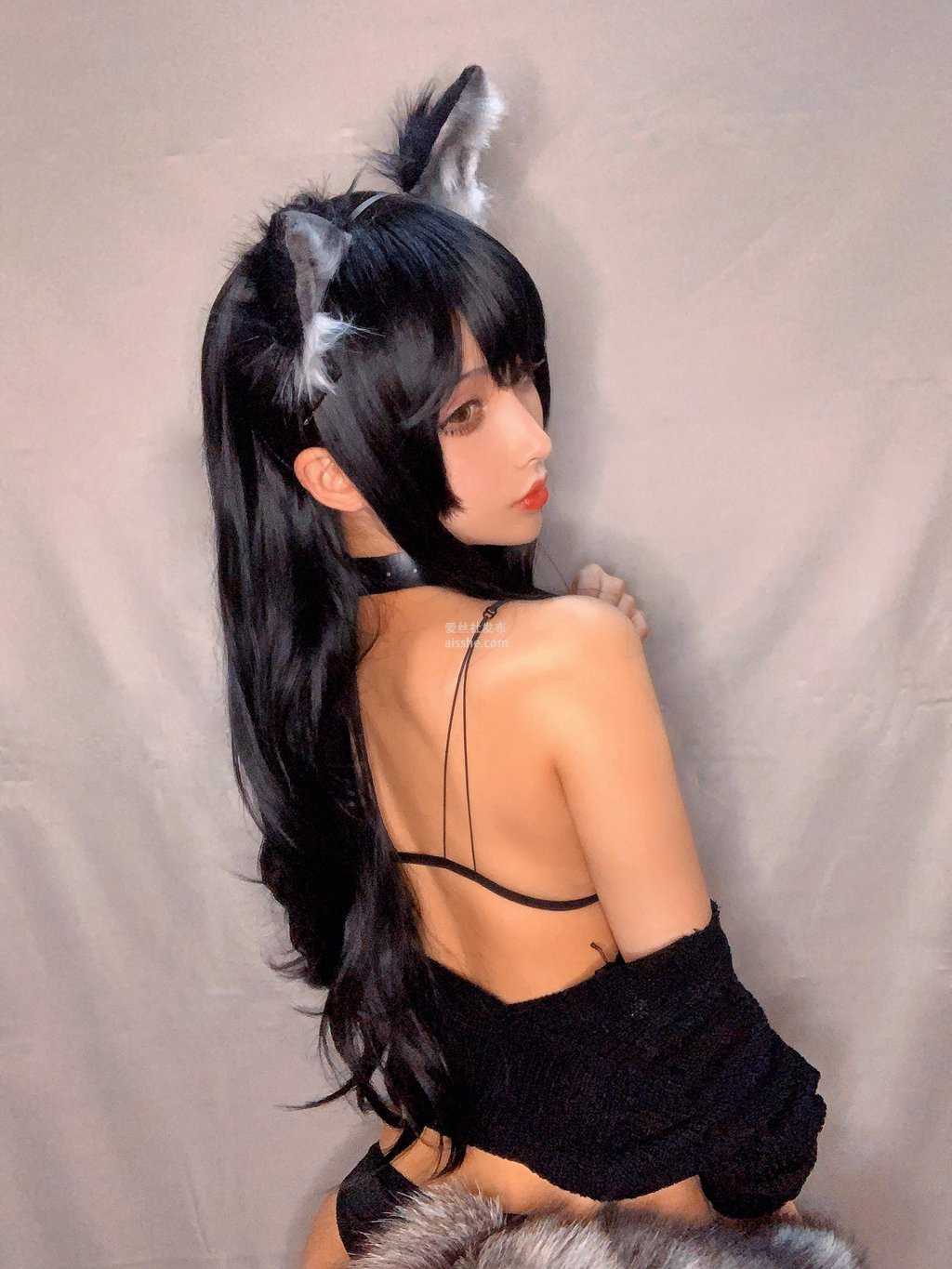 知名动漫Coser@rioko凉凉子 黑狼自拍