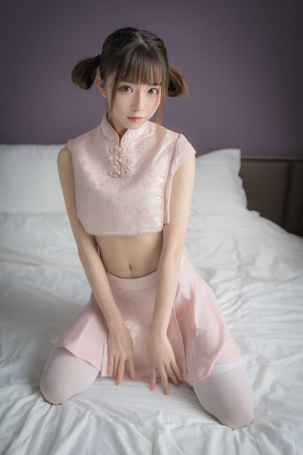 网紅Coser@Kitaro_绮太郞 粉色团子