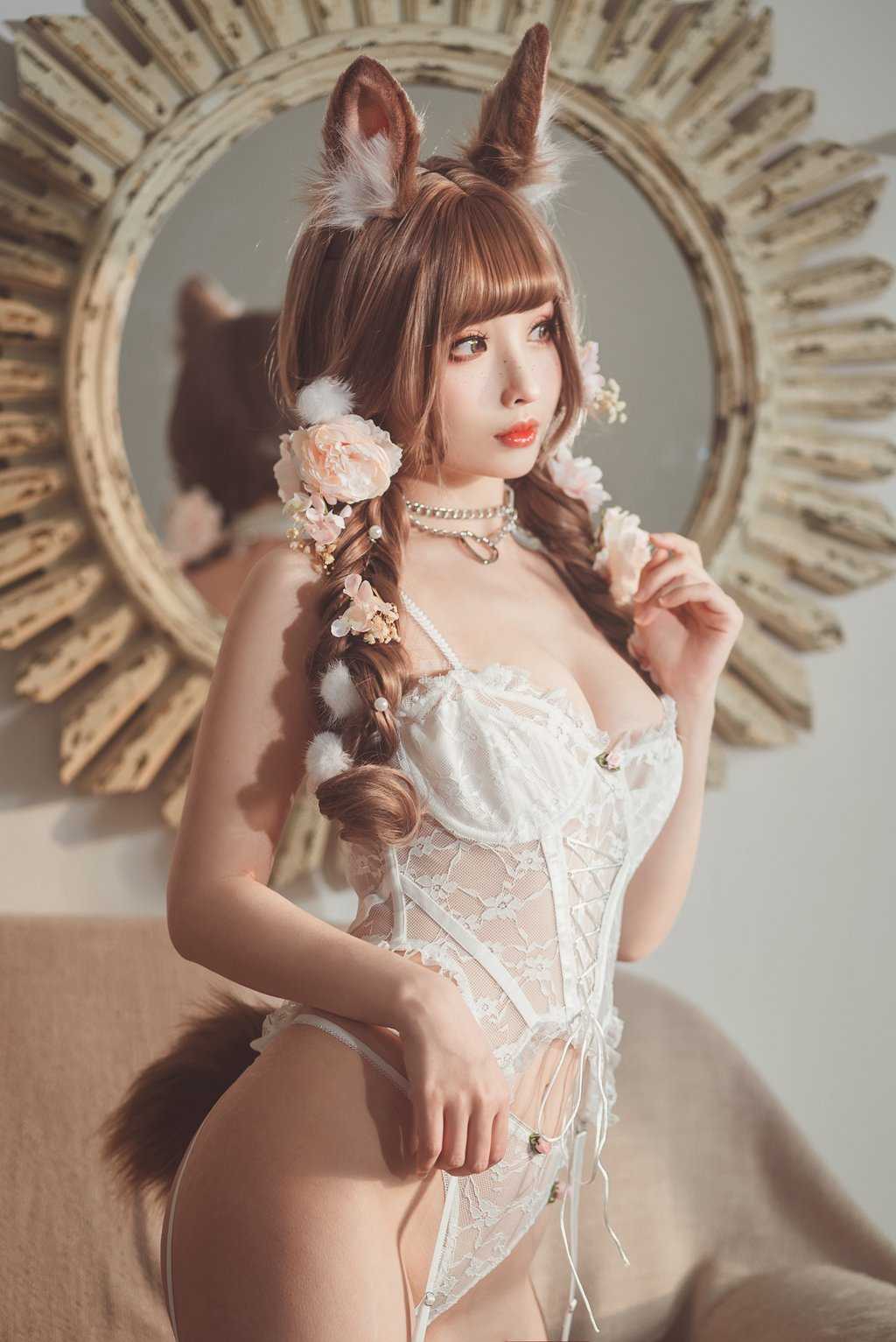 知名动漫Coser@rioko凉凉子 花涧兔