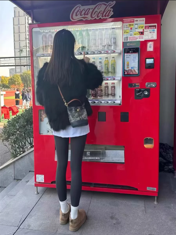 鲨鱼裤私人拍摄